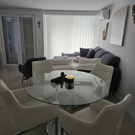 Apartman Stella Rovanjska Bagian luar foto