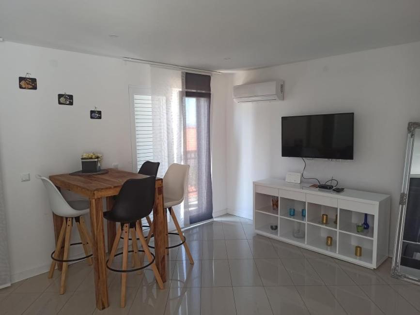 Apartman Stella Rovanjska Bagian luar foto