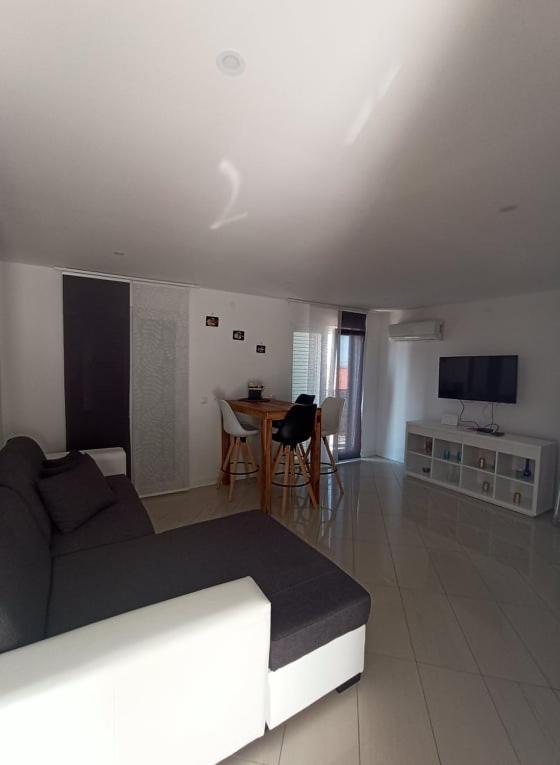 Apartman Stella Rovanjska Bagian luar foto